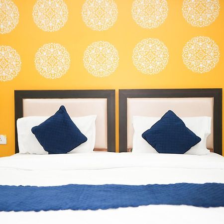 ホテル Tanvi Premium Residency Near Artemis Hospital, Gurugram グルガウン エクステリア 写真
