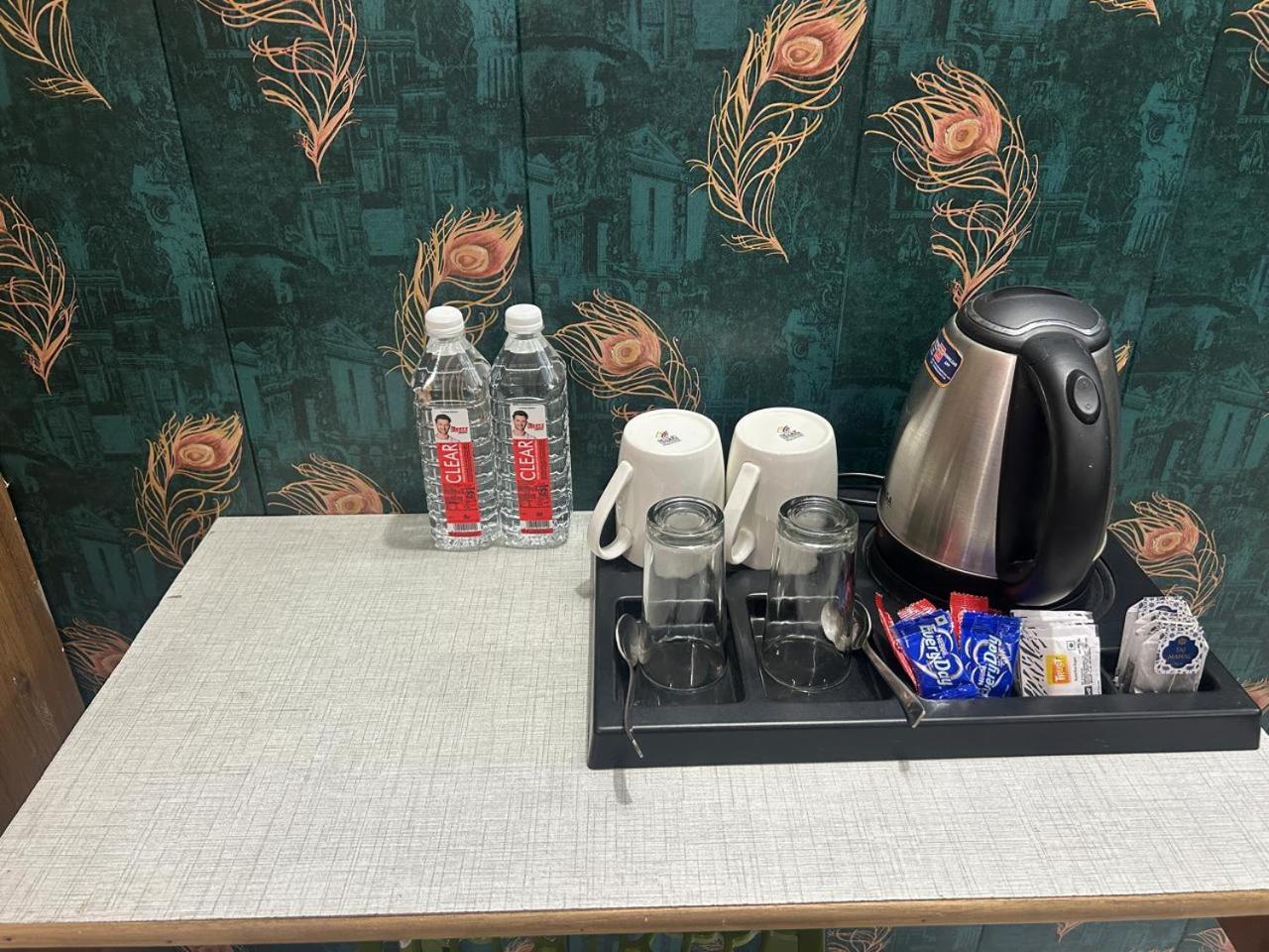 ホテル Tanvi Premium Residency Near Artemis Hospital, Gurugram グルガウン エクステリア 写真